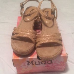 Mudd Wedge sandals